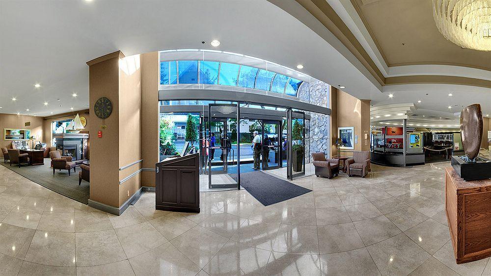 Harbour Towers Hotel & Suites Victoria Buitenkant foto