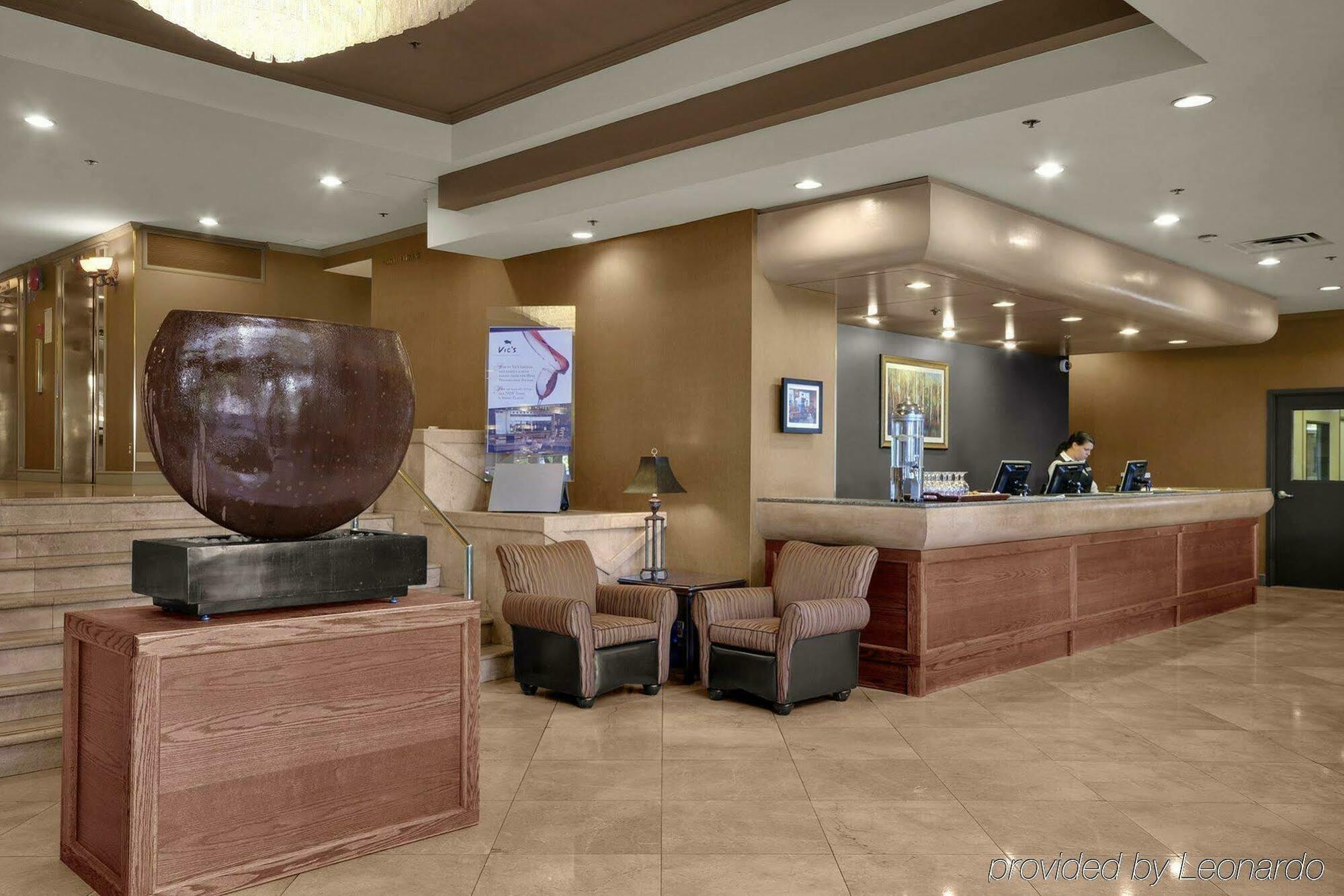 Harbour Towers Hotel & Suites Victoria Buitenkant foto
